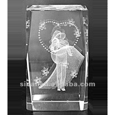 Beautiful Wedding Gift / Souvenir Crystal Cube