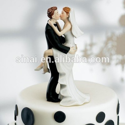 Wedding Kissing Couple Cake Topper