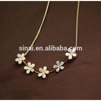 Beautiful Girl Decoration / Bride Necklace Wedding Jewelry